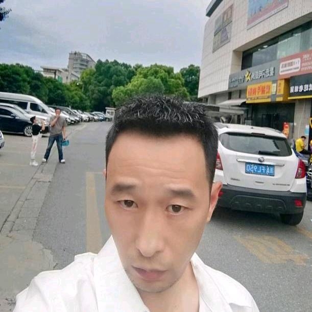 小林的第三张照片--武夷山交友网